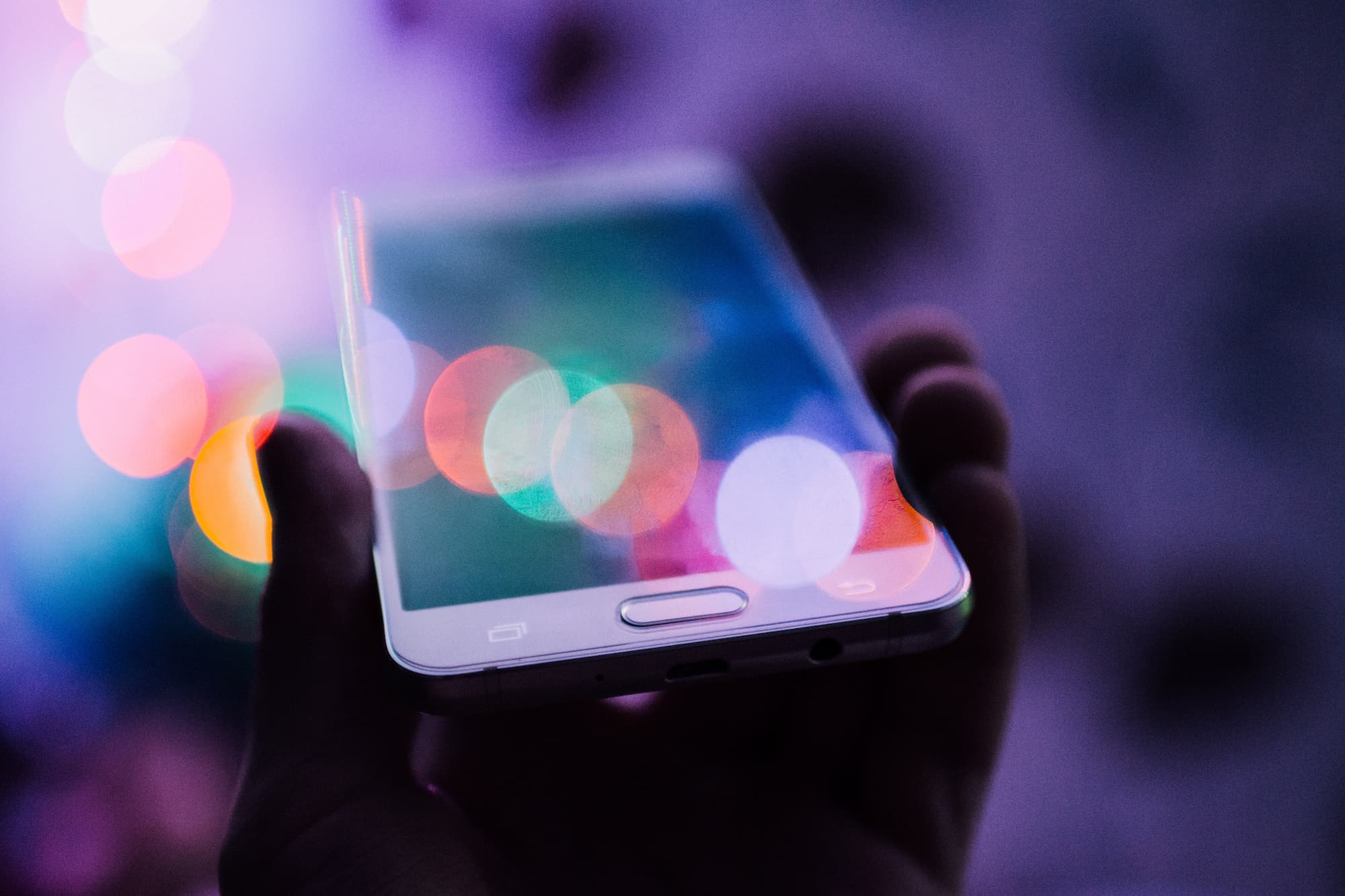 Pros and Cos of Mobile Gambling
